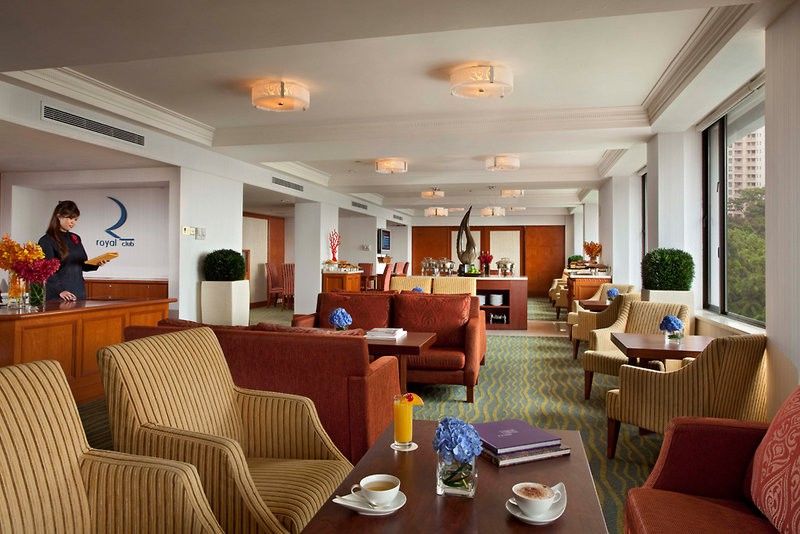 Khách sạn Royal Plaza On Scotts 5*